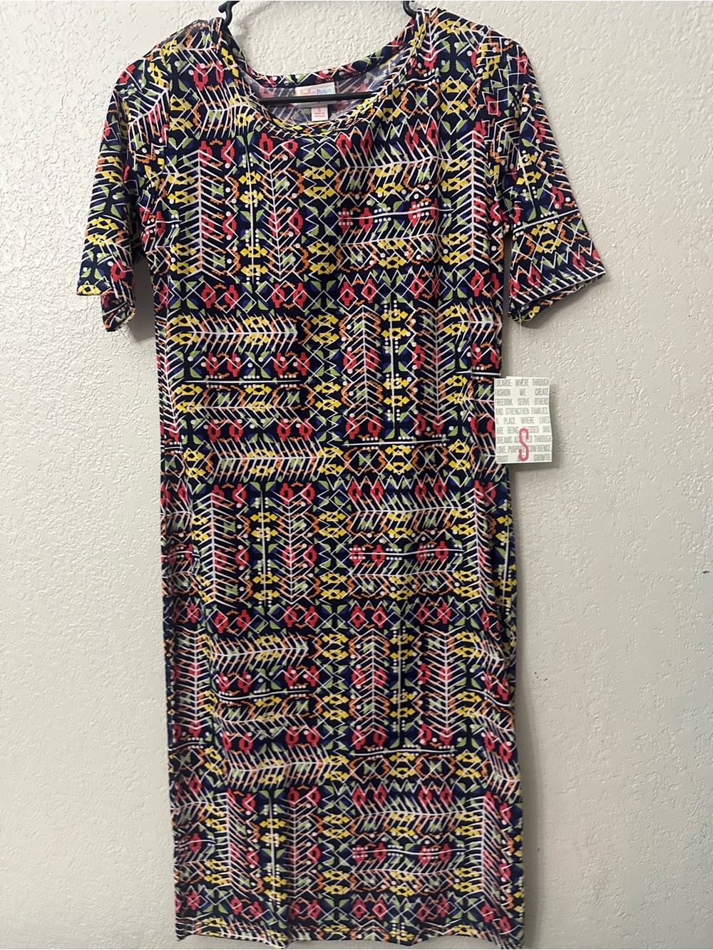 LuLaRoe Short Sleeve Midi Dress in Navy, Yellow, Coral